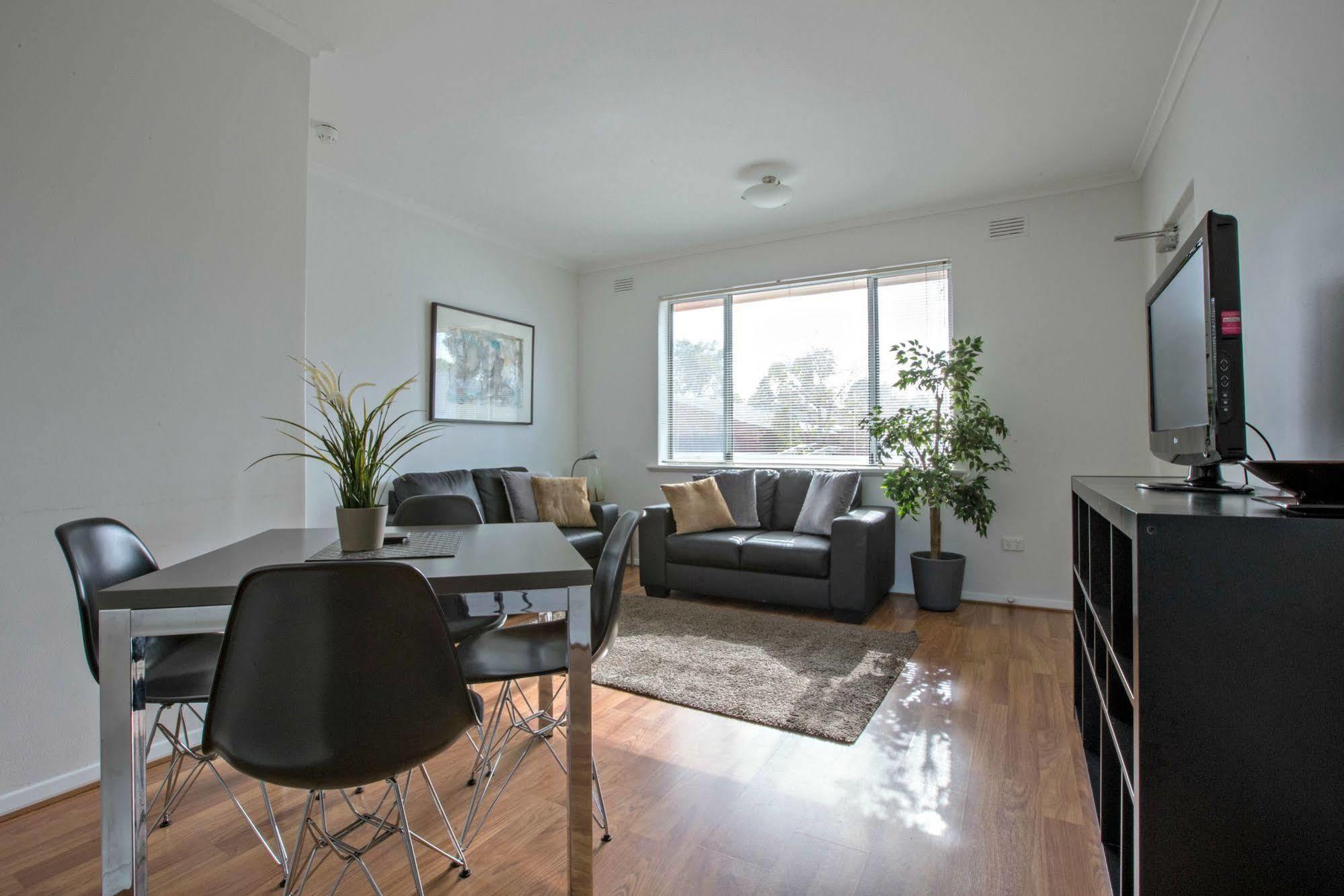 Dress Circle - Childers Street Aparthotel