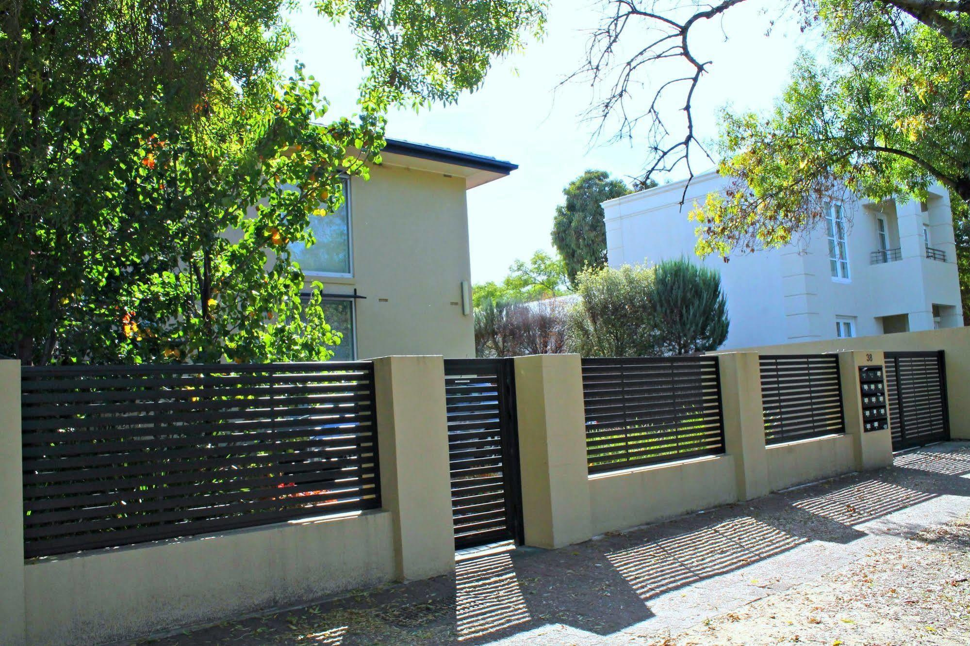 Dress Circle - Childers Street Aparthotel Adelaide