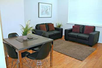 Dress Circle - Childers Street Aparthotel