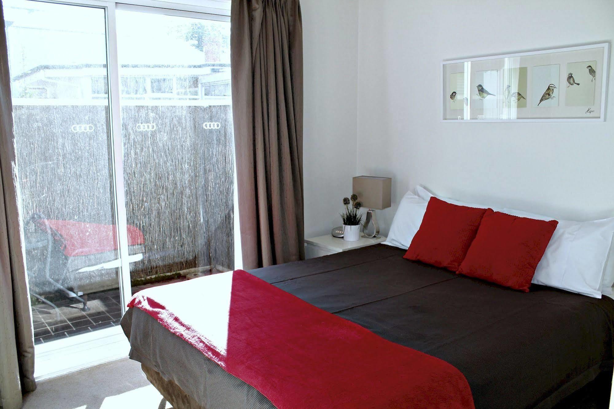 Apartment Dress Circle