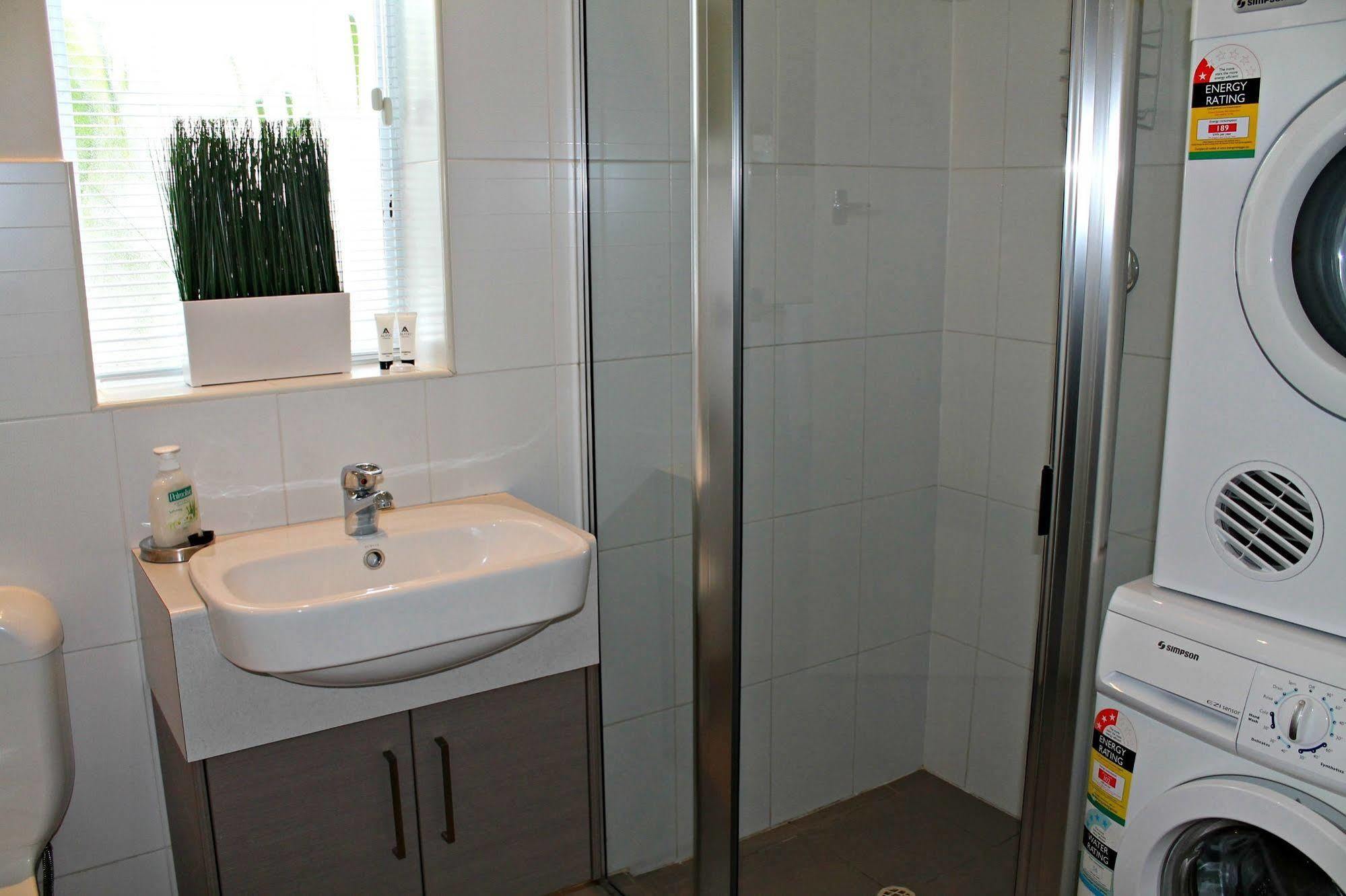 Dress Circle Apartment *