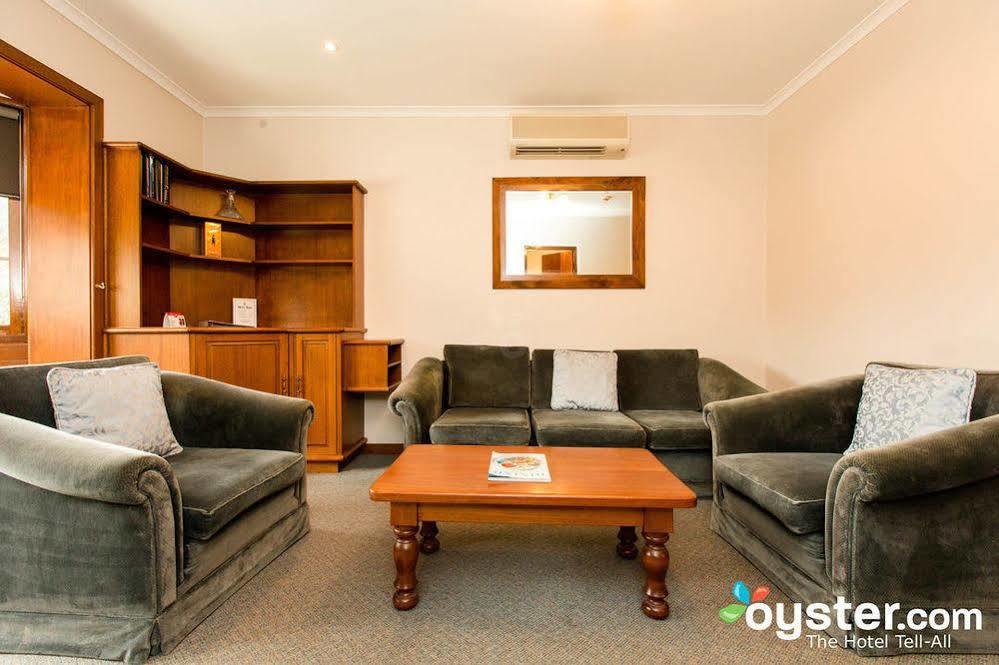 Hotel Adelaide Inn Adelaide