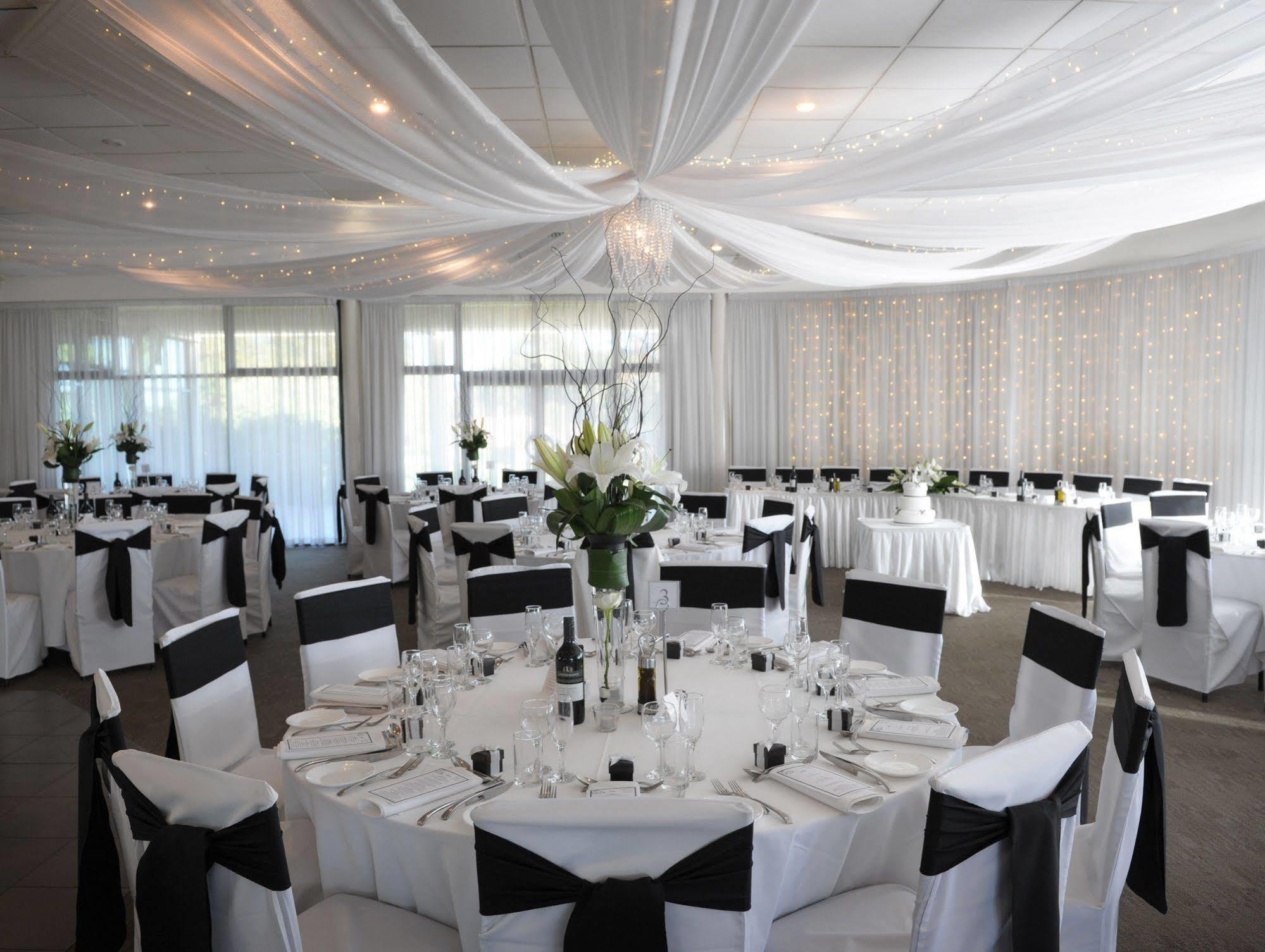 Sfera's Park & Convention Centre Hotel