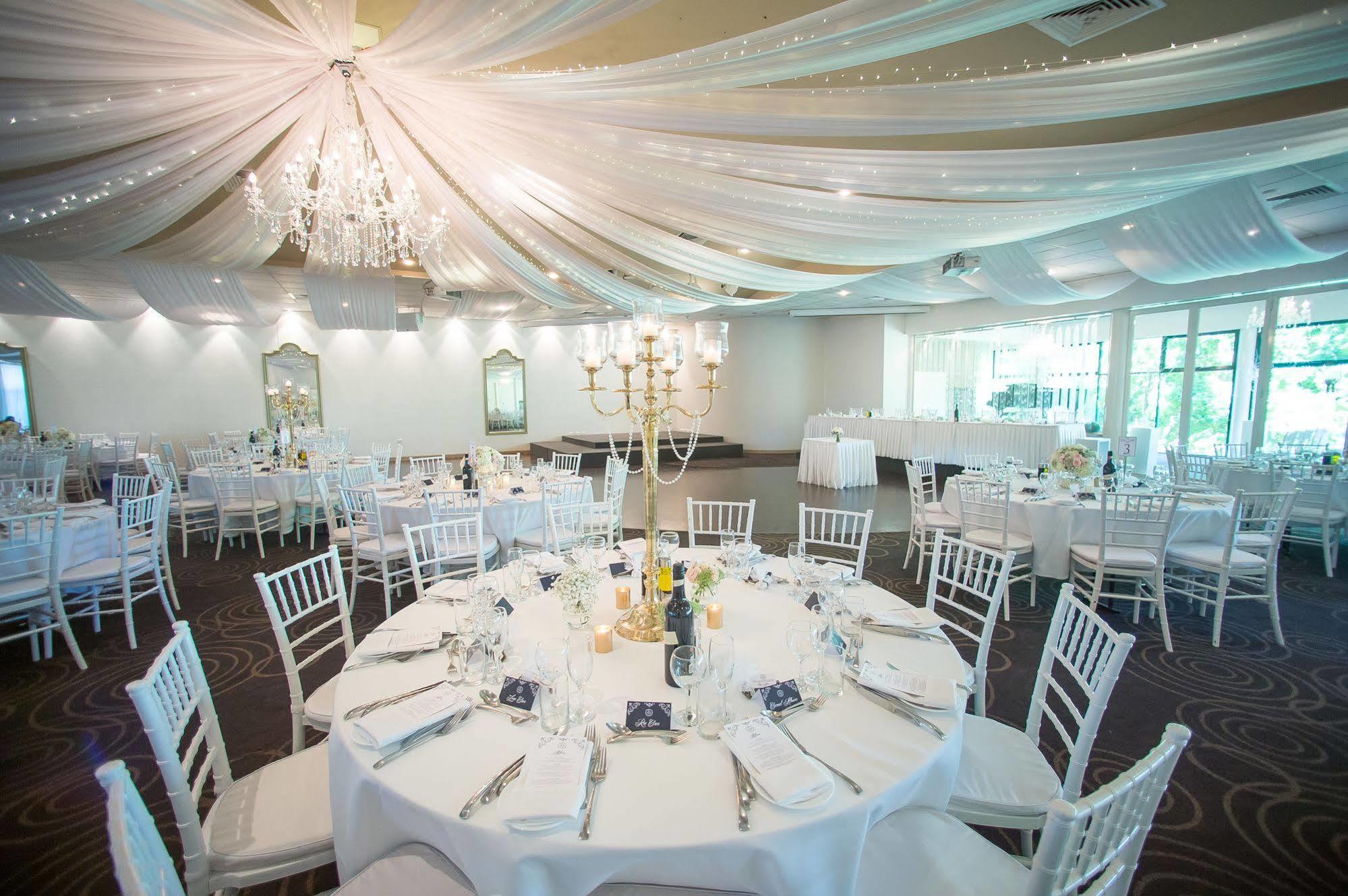 Hotel Sfera's Park & Convention Centre 4*