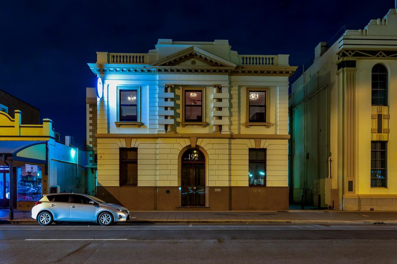 Hotel Bank192 Adelaide