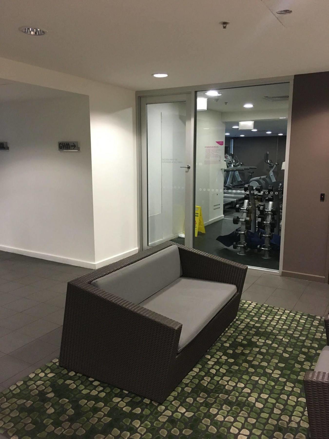 Apartment Luxury In The Sky On Hindmarsh Square Adelaide