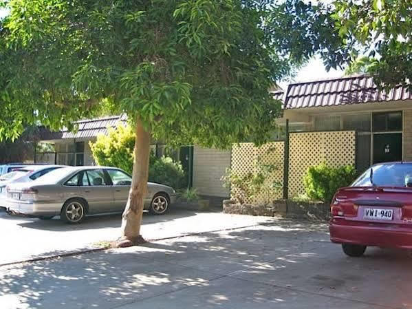 Tollgate Motel