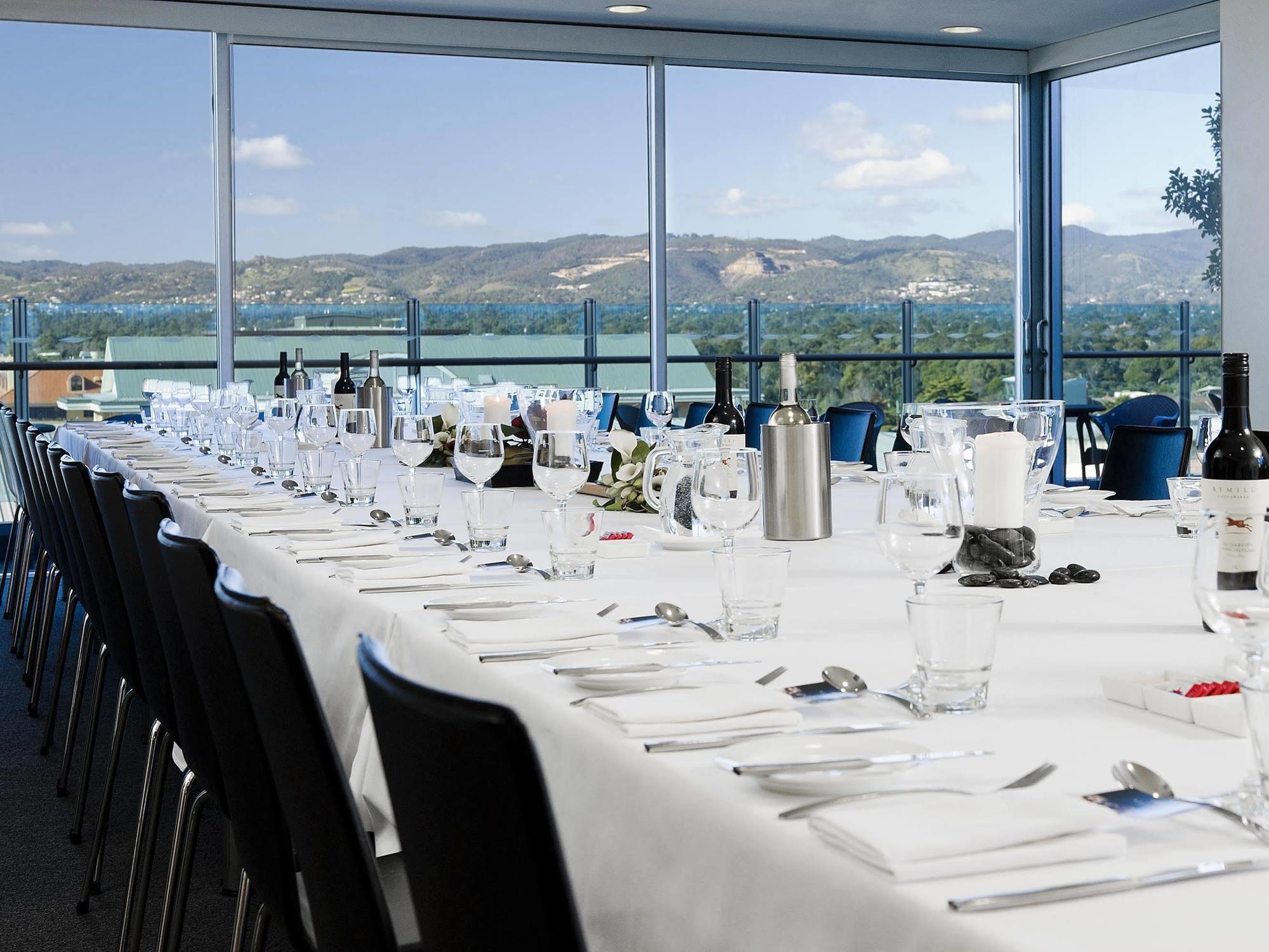 Majestic Roof Garden 4* Adelaide