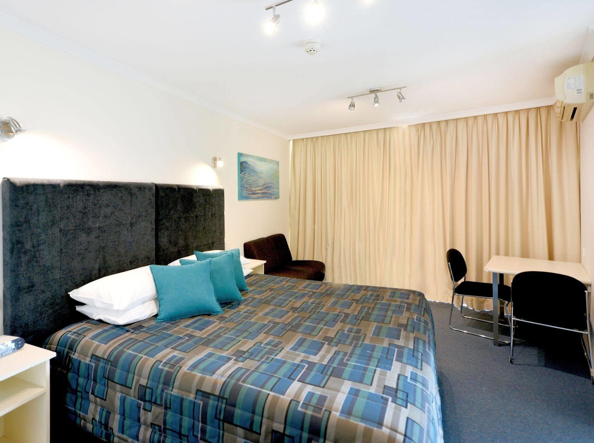 Atlantic Tower Motor 3* Adelaide