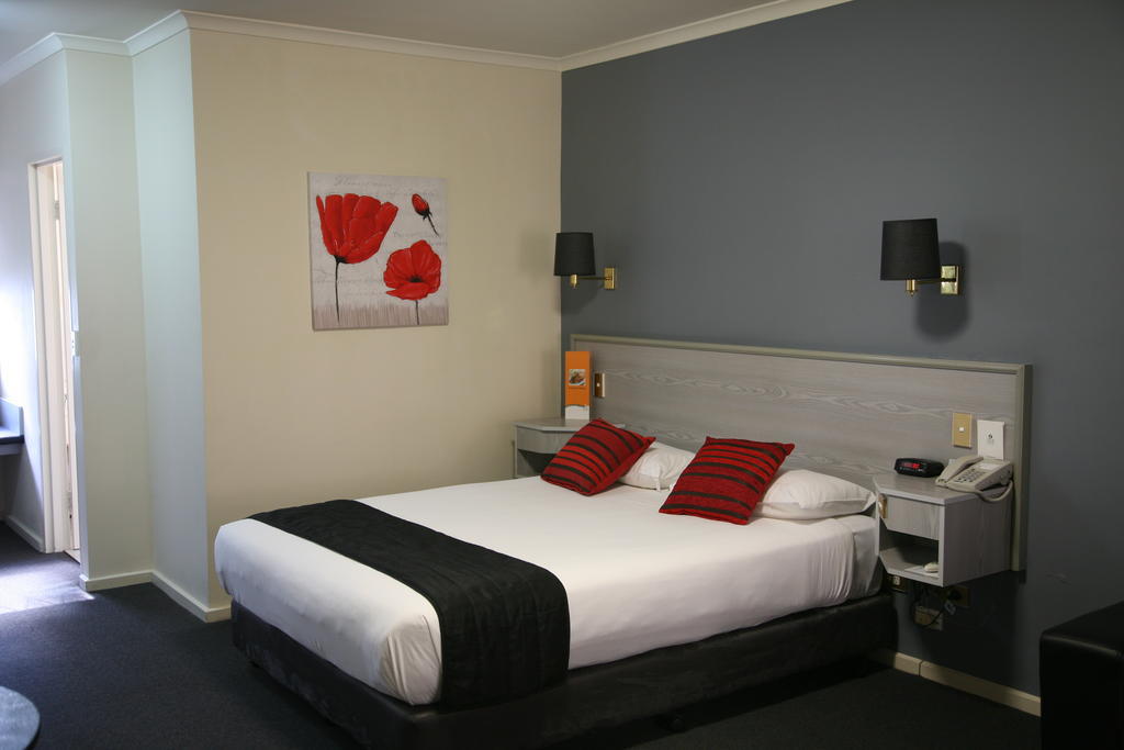 Ibis Styles Manor Motel Adelaide