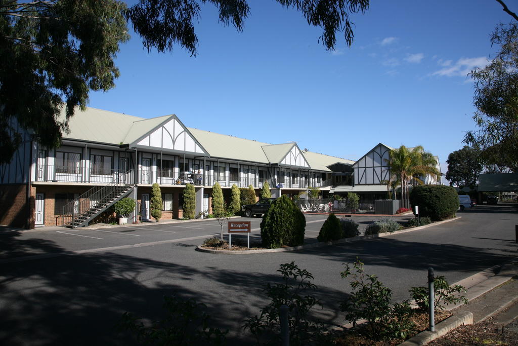 Motel Ibis Styles Manor 4*