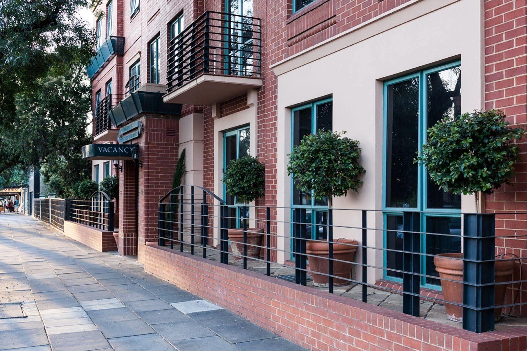 Majestic Tynte Street Aparthotel 4*