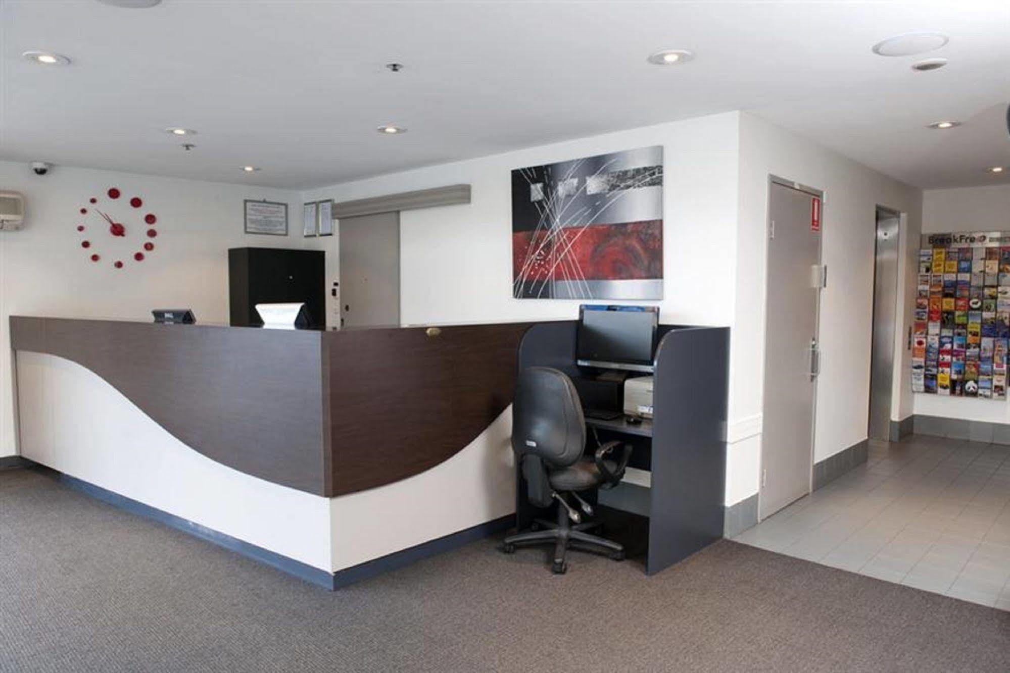 Breakfree Directors Aparthotel Adelaide
