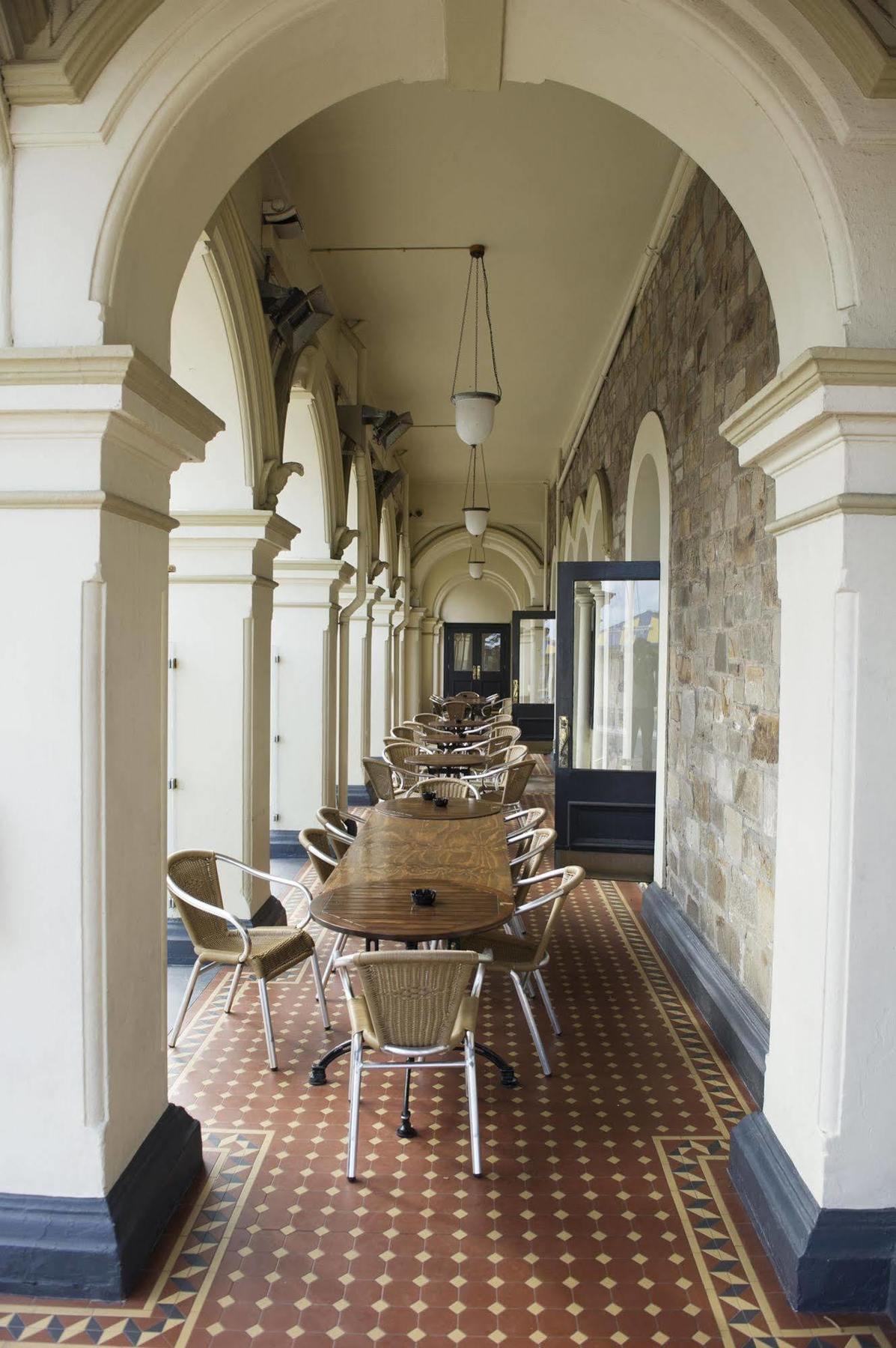 Hotel Largs Pier Adelaide