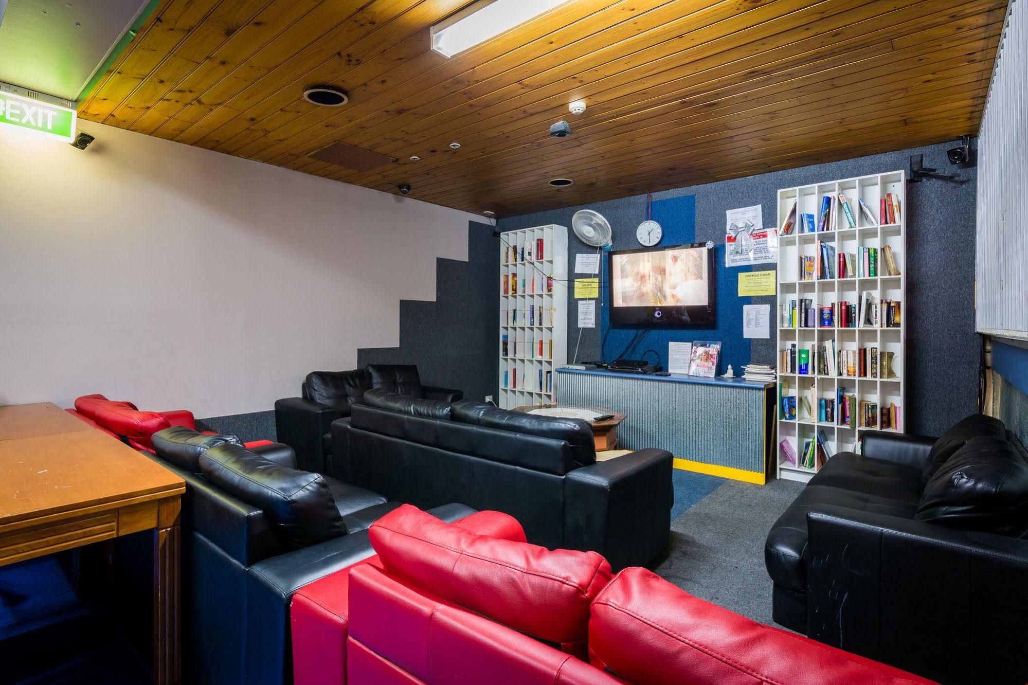 Blue Galah International Backpackers Hostel *