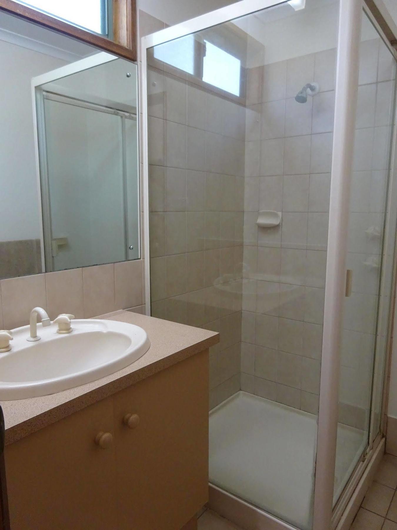 - Aspen Holiday park 3*