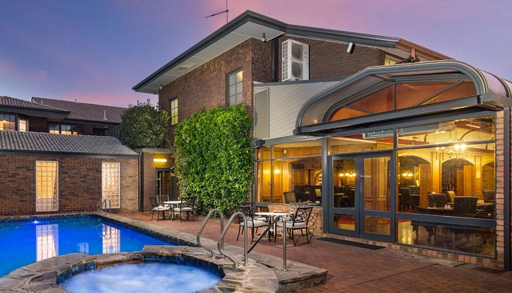Adelaide Inn Hotel Adelaide
