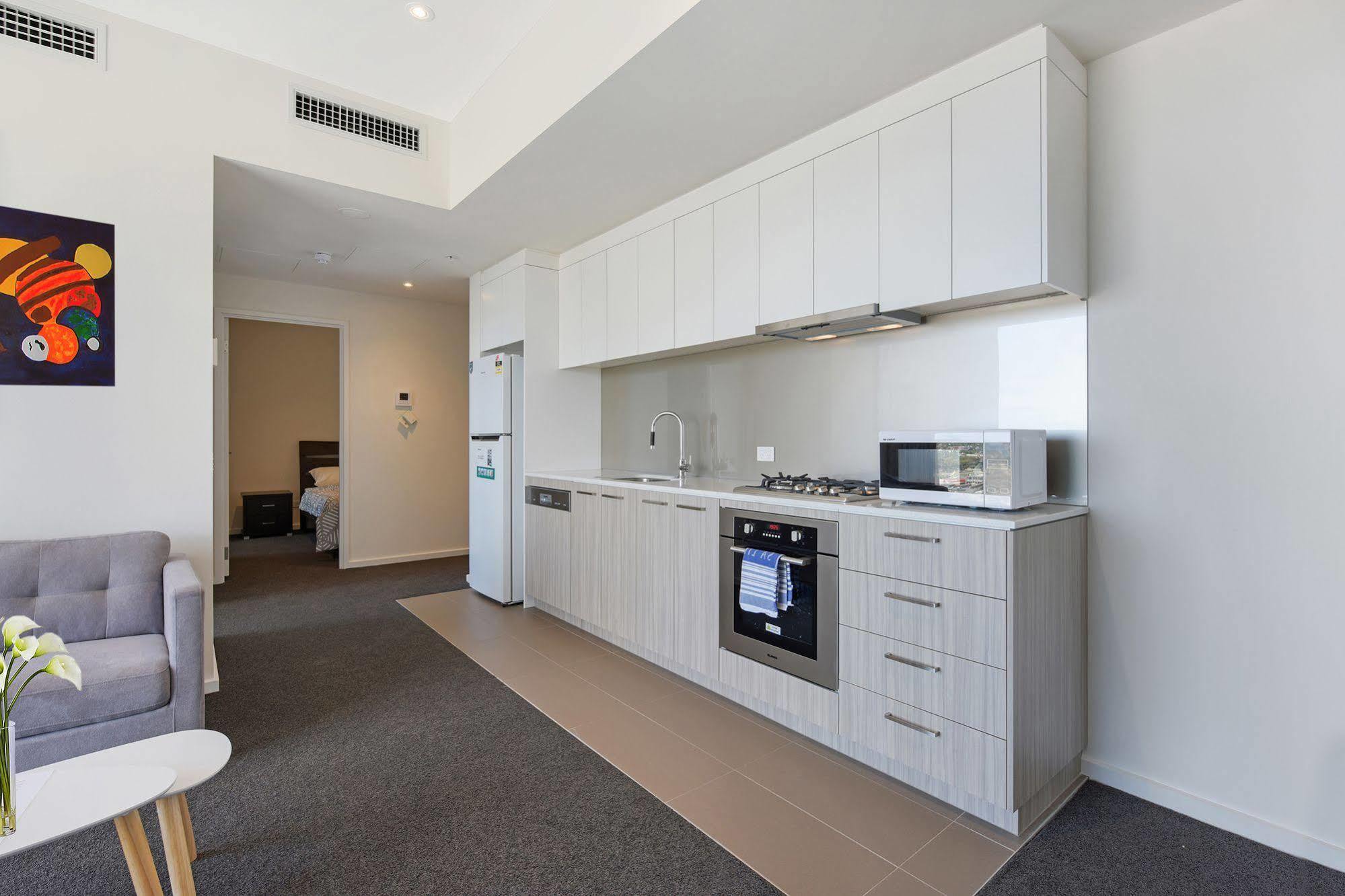 Aparthotel Vision On Morphett Central Adelaide