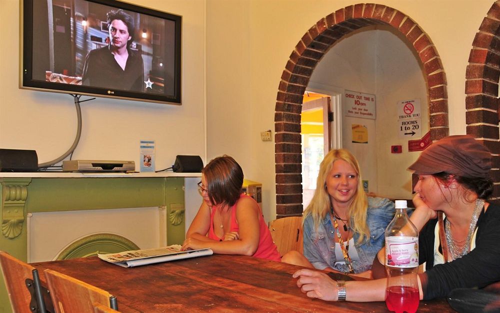 Travellers Backpackers * Adelaide