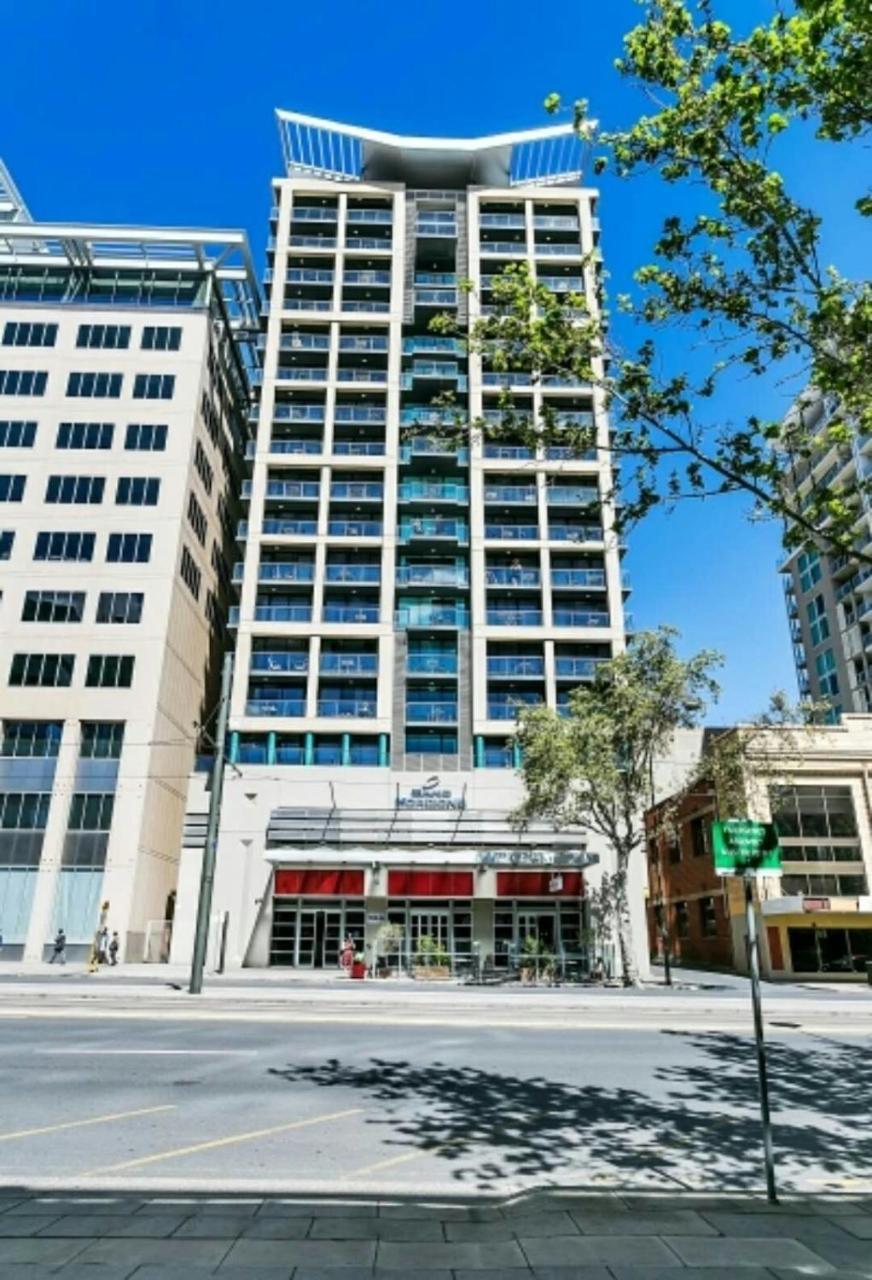 Aparthotel Stylish Apt In North Ter & City View & Free Parking
