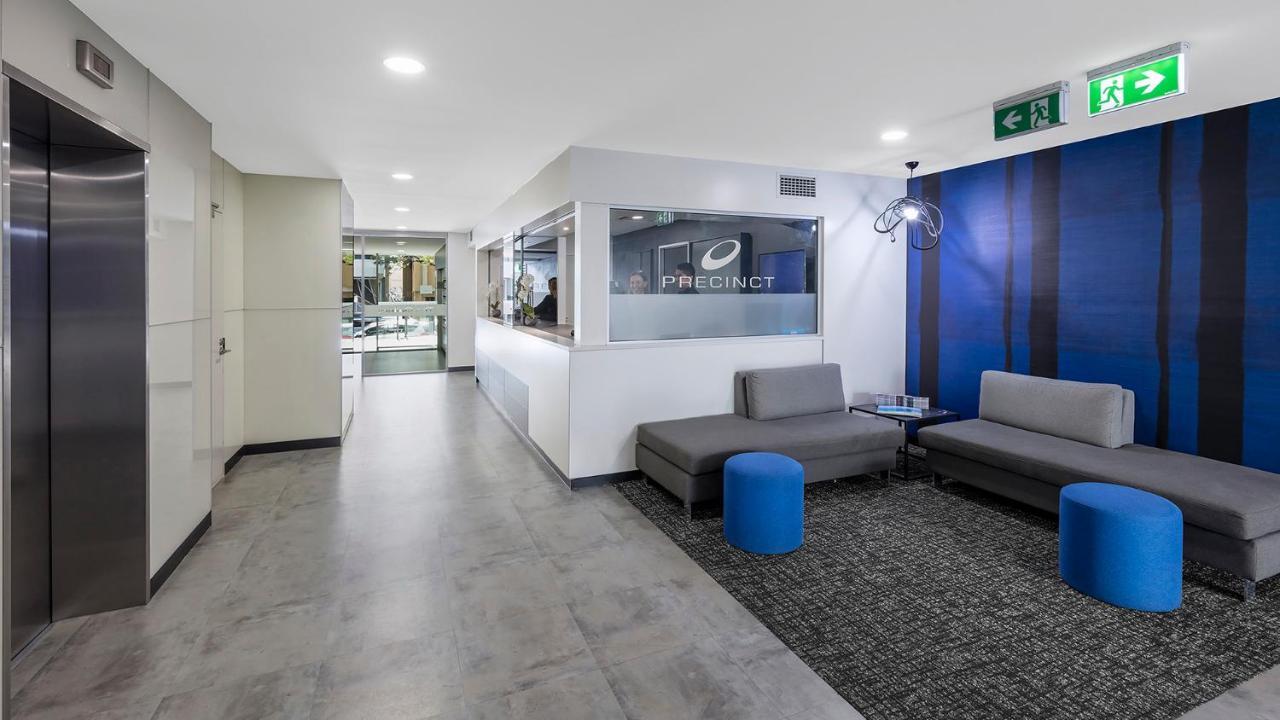 Aparthotel Istay Precinct 4*