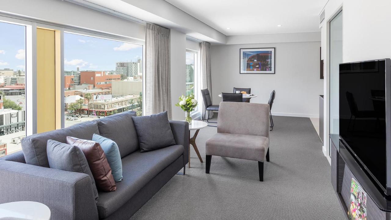 Oaks Embassy Aparthotel 4*