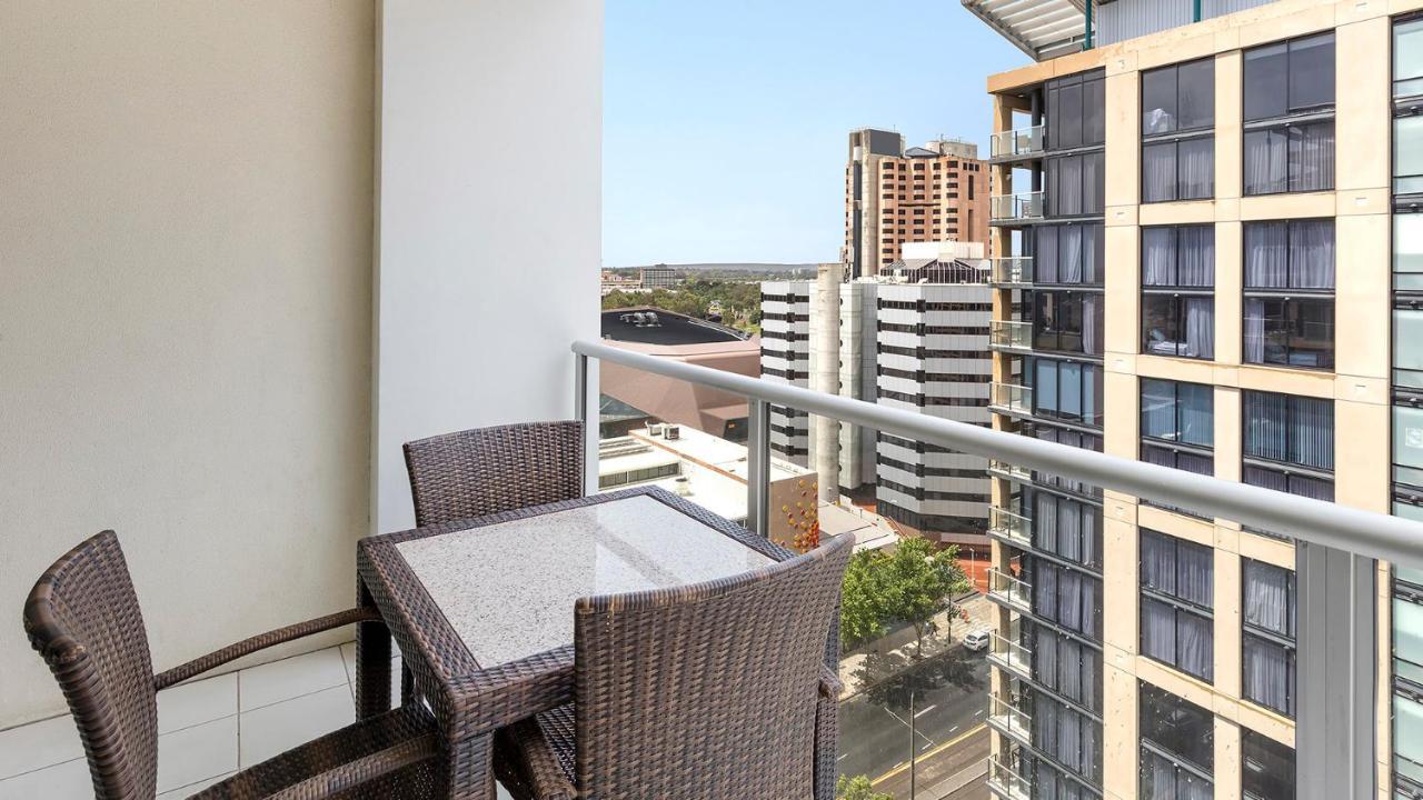 Oaks Embassy Adelaide