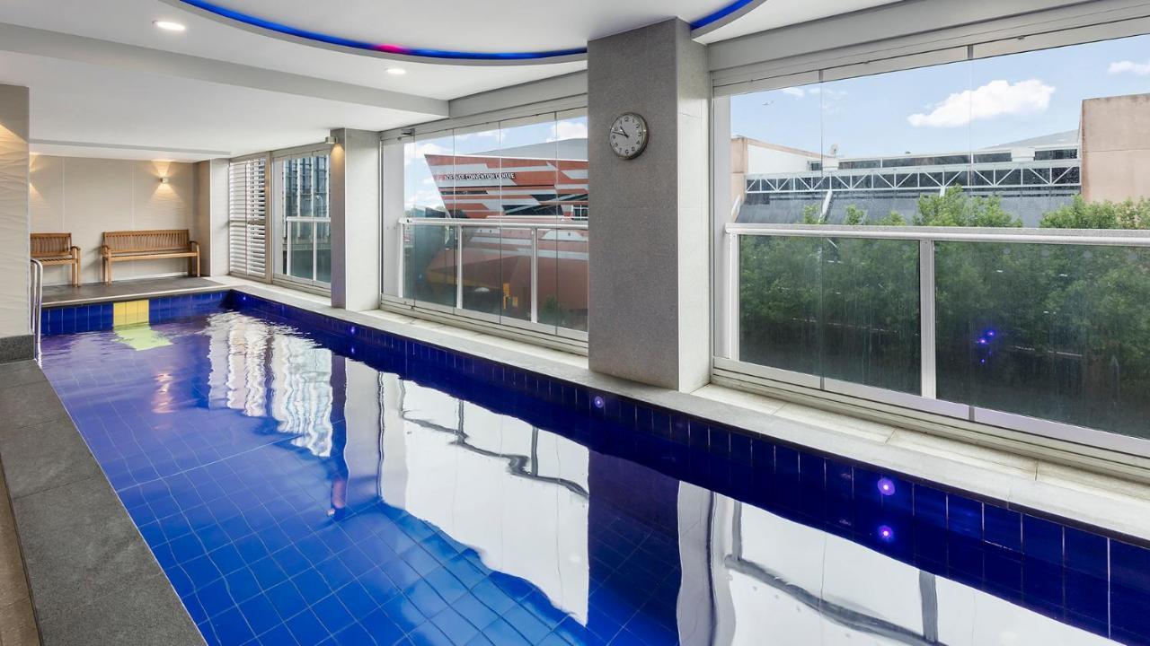 Oaks Embassy Aparthotel Adelaide