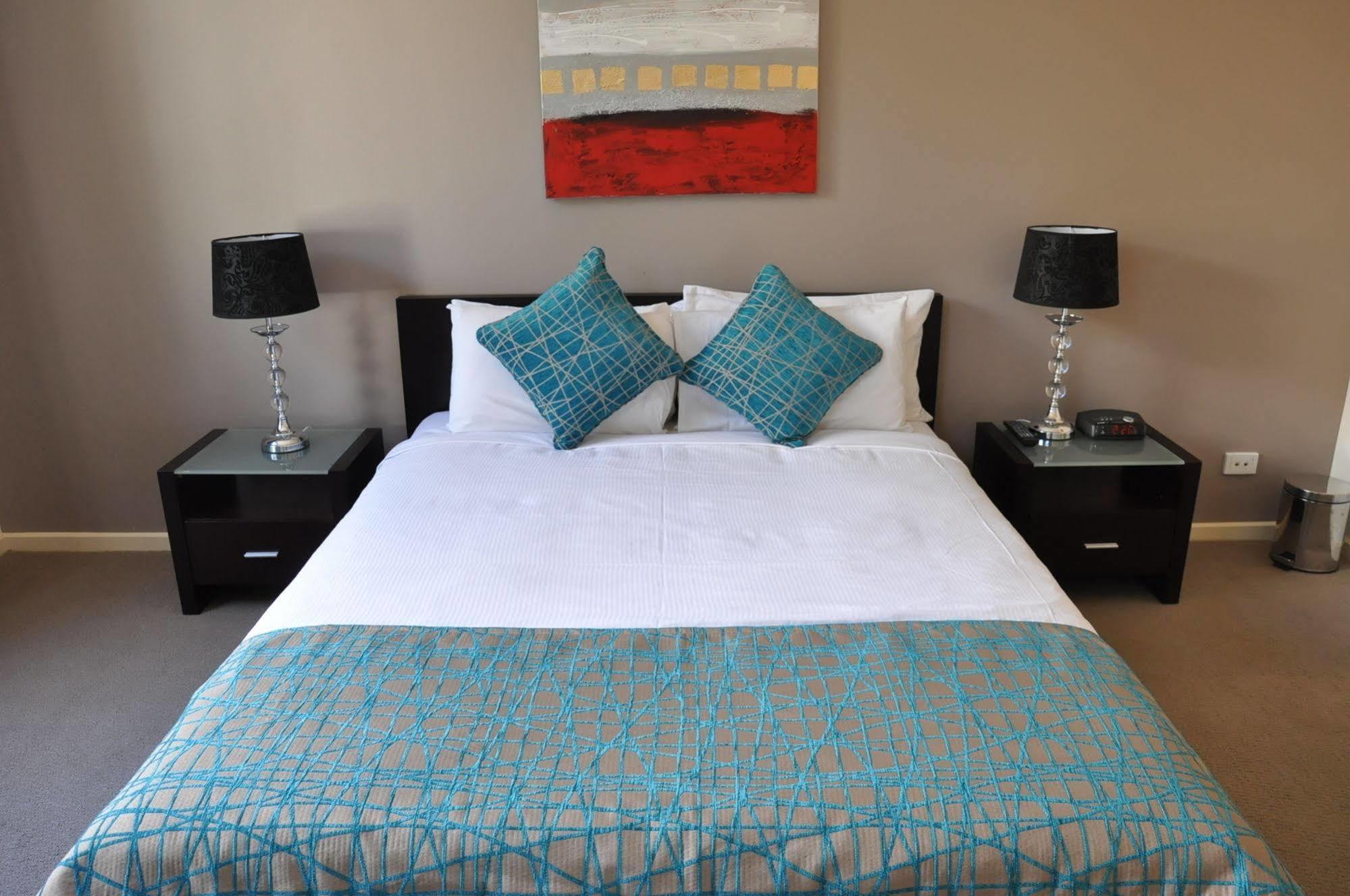 Rnr Serviced - Wakefield St Aparthotel