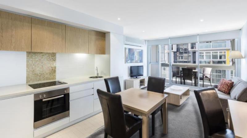 Aparthotel Istay Precinct