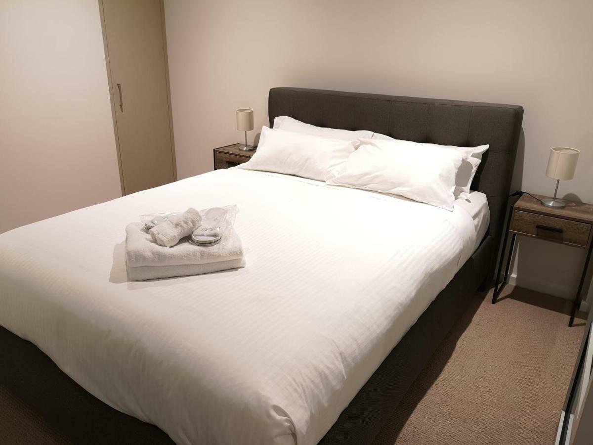 Vision On Morphett Central Aparthotel 4*