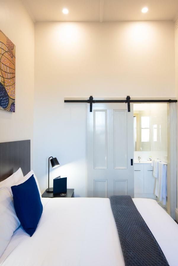The Mile End 3*