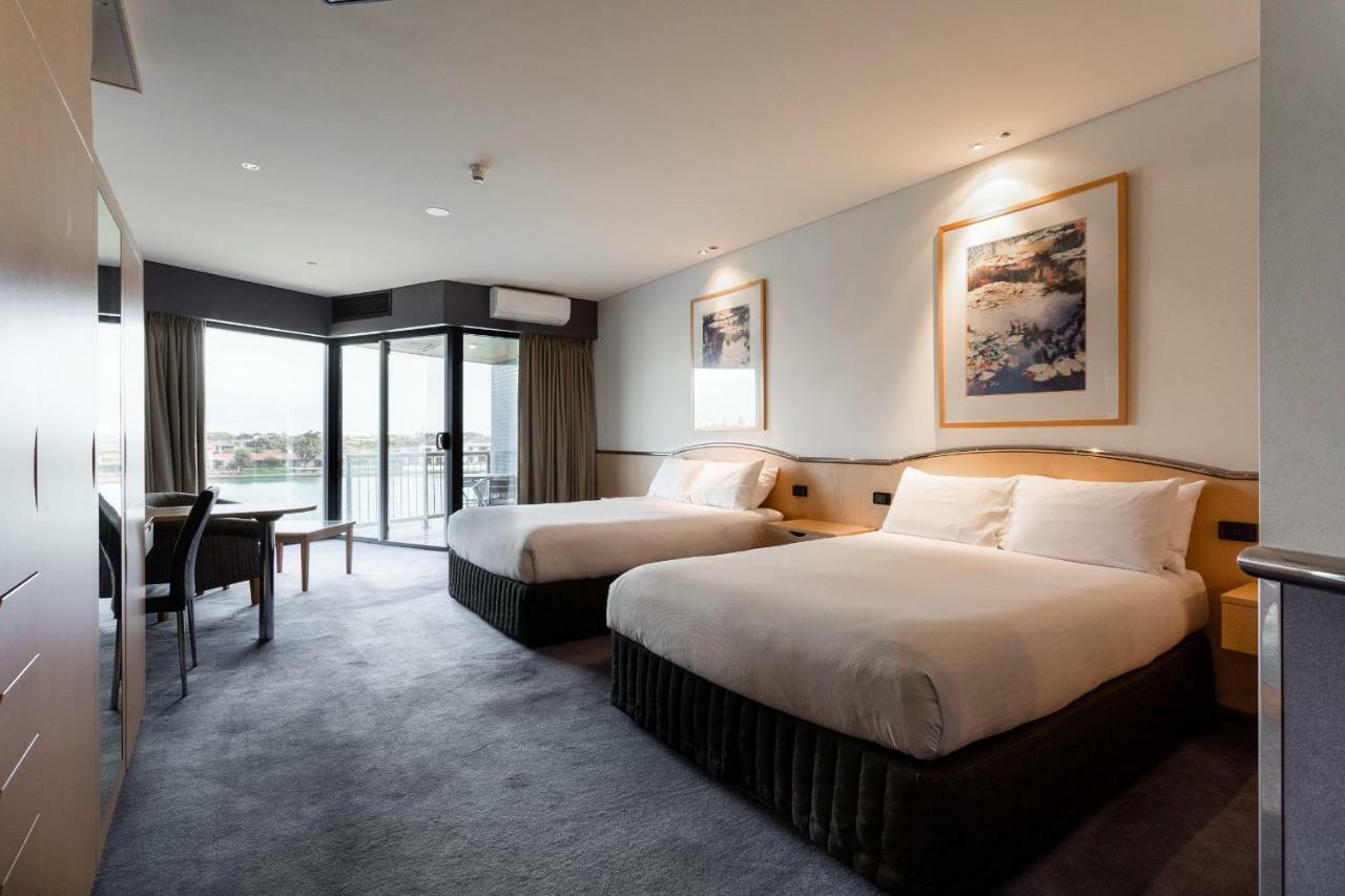 Lakes Hotel 4*