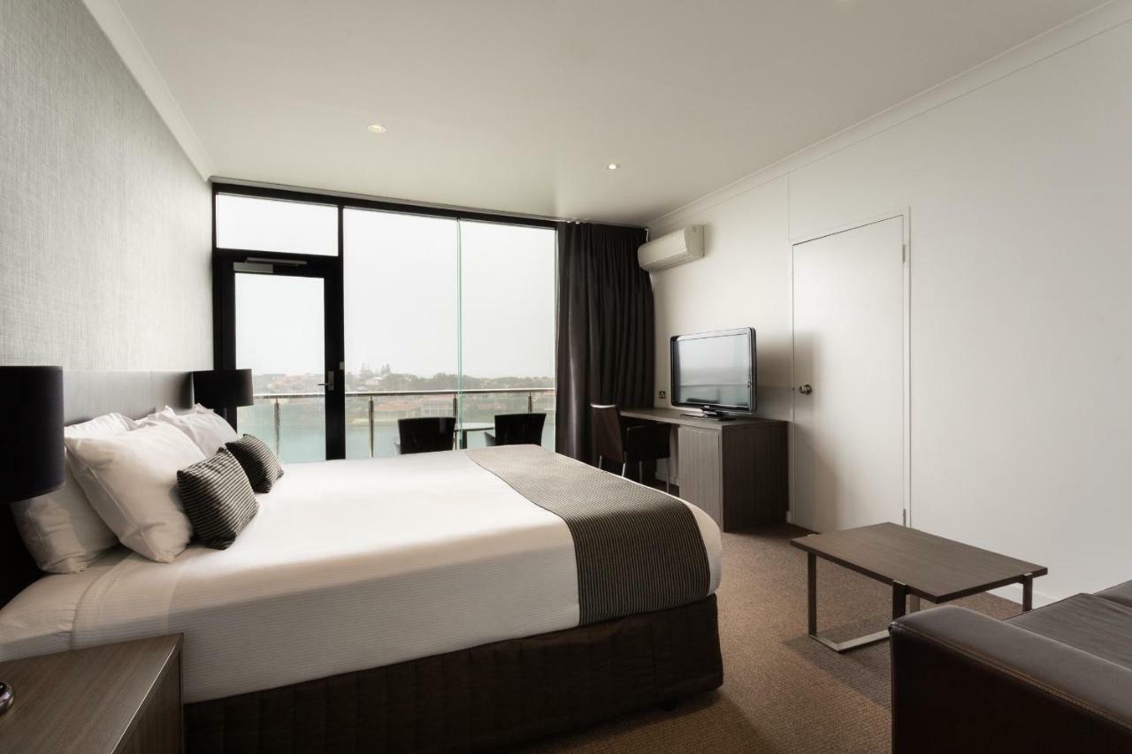 Hotel Lakes Adelaide