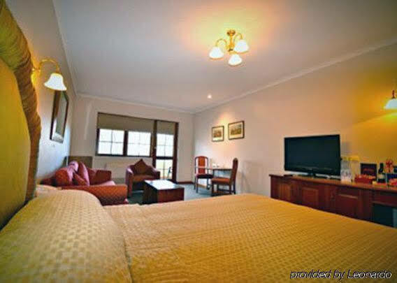 Adelaide Inn