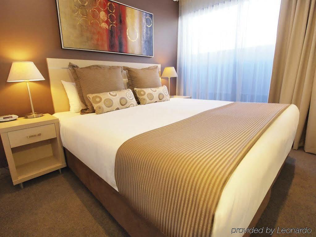 Oaks Horizons Aparthotel Adelaide