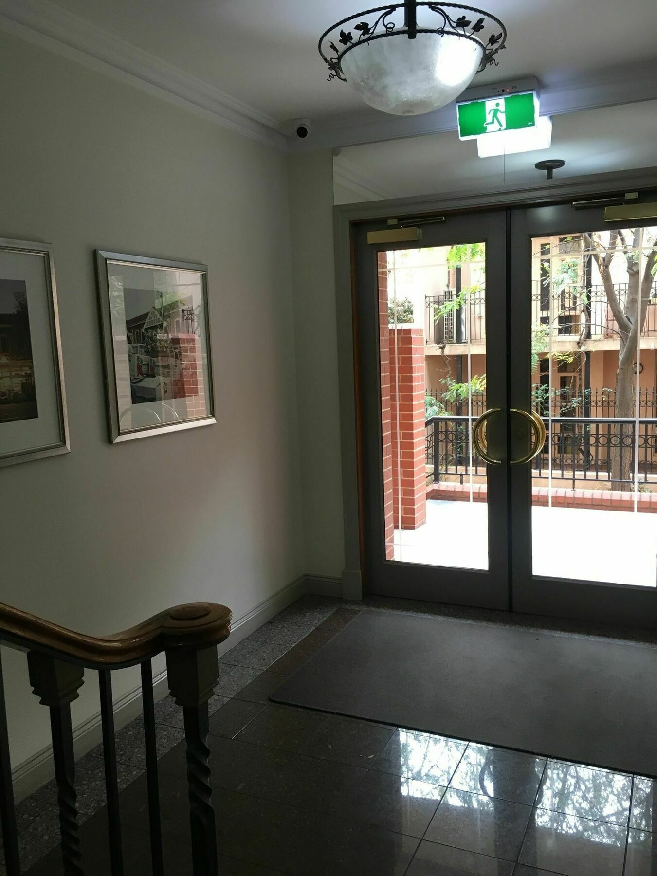 Escape 3bd In Adelaides East End 5 Adelaide