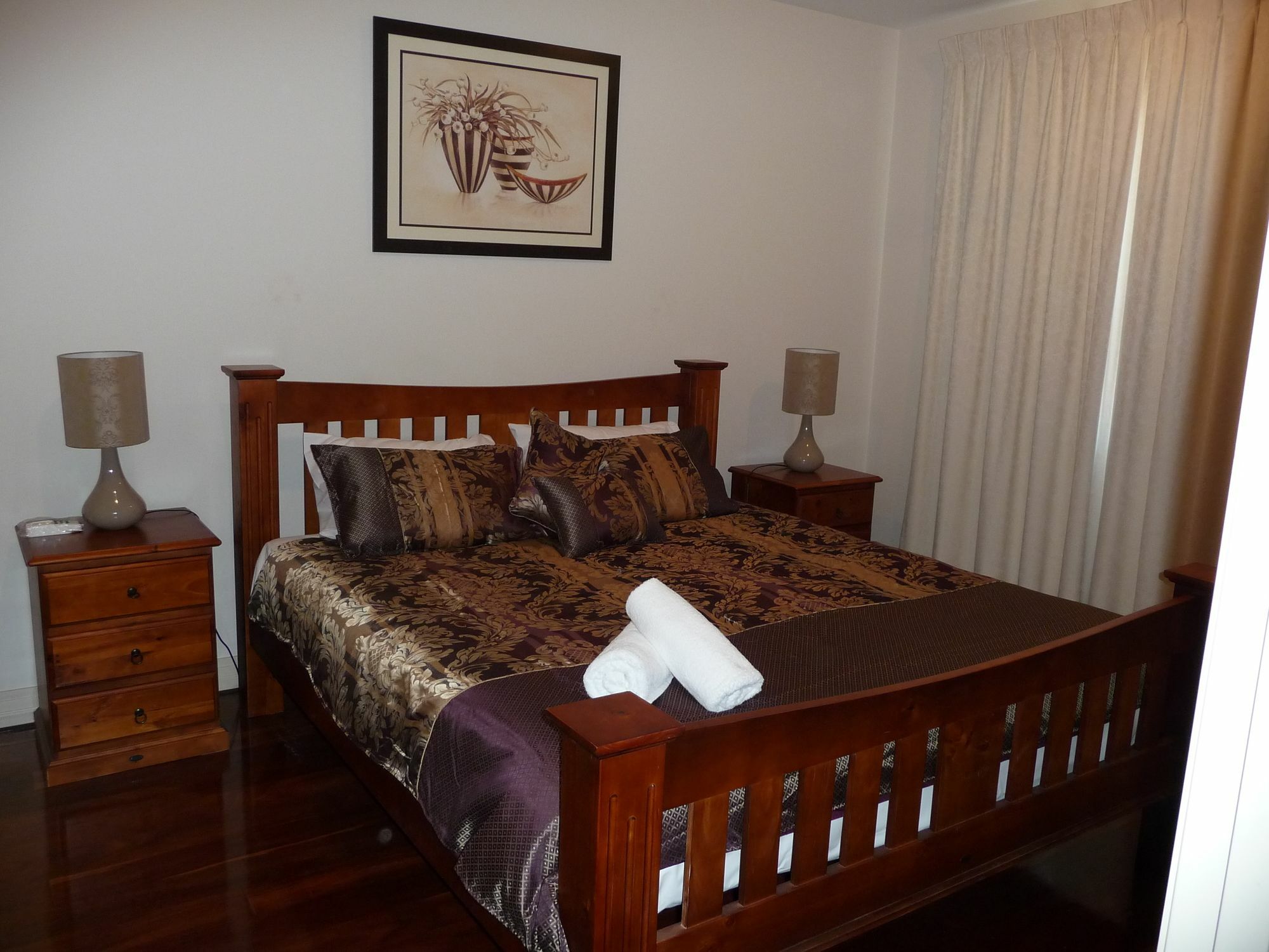 Escape 3bd In Adelaides East End 6 Apartment *