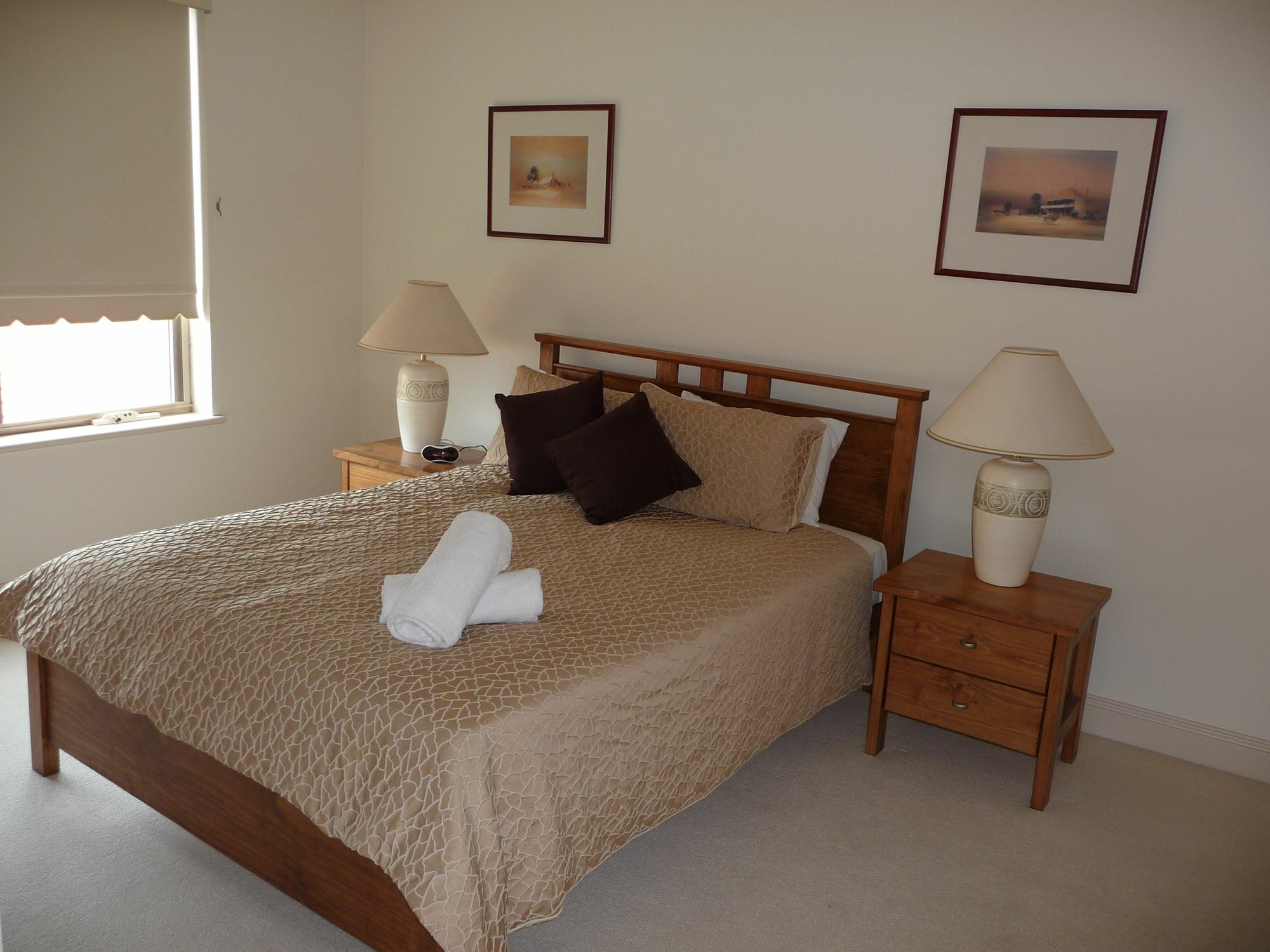 Escape 3bd In Adelaides East End 5 *
