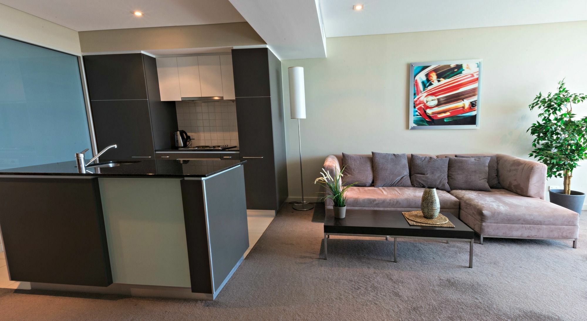 Dress Circle - North Terrace Apartment *