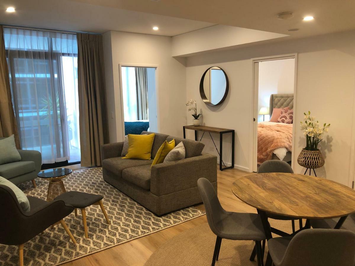 Apartment Style Luxury City + Free Car Parking Adelaide