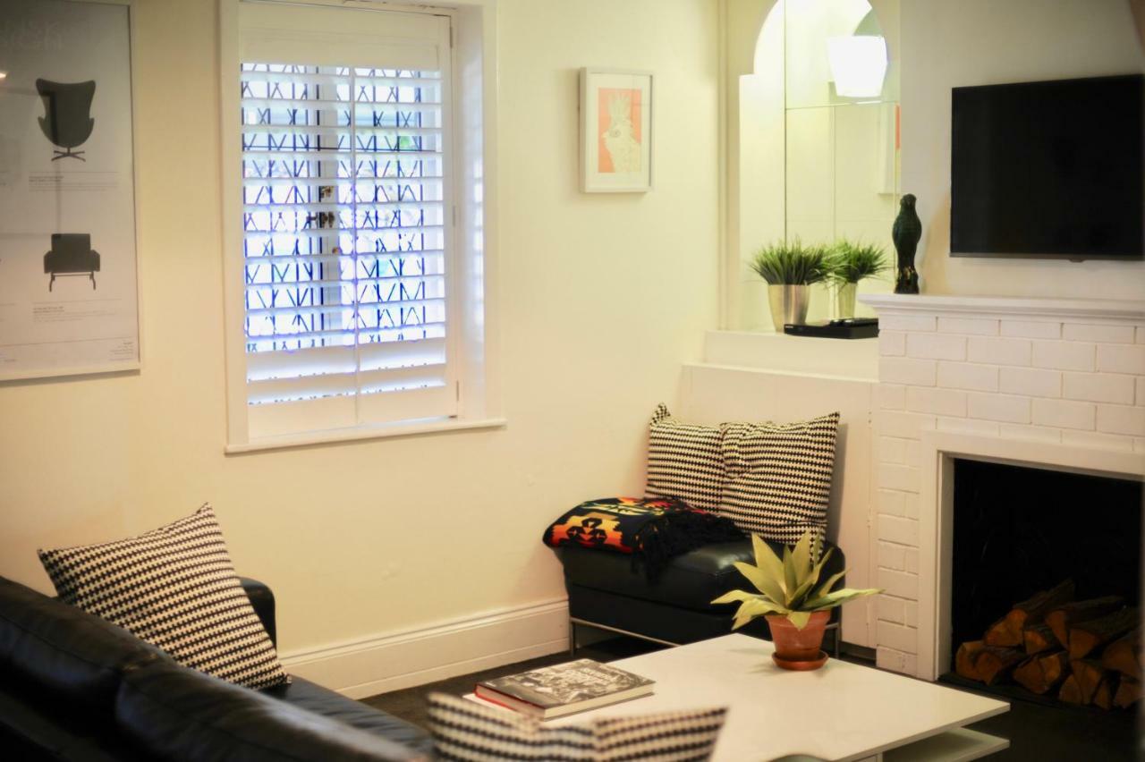Jerningham Street 3*