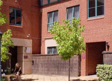 Majestic Tynte Street 4*