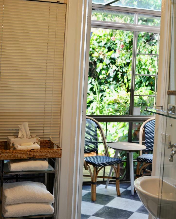 Jerningham Street Bed & Breakfast