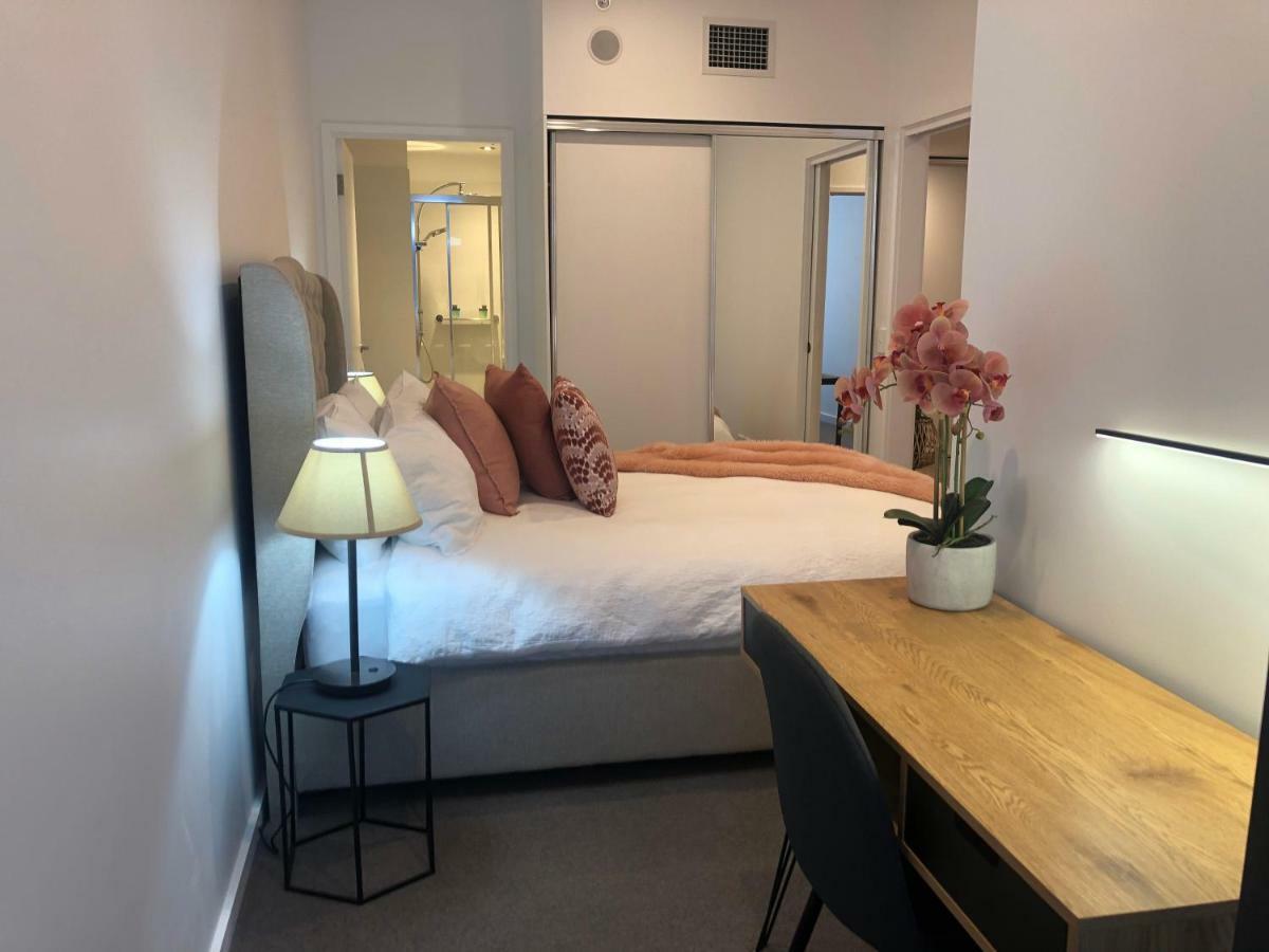 Style Luxury City + Free Car Parking * Adelaide