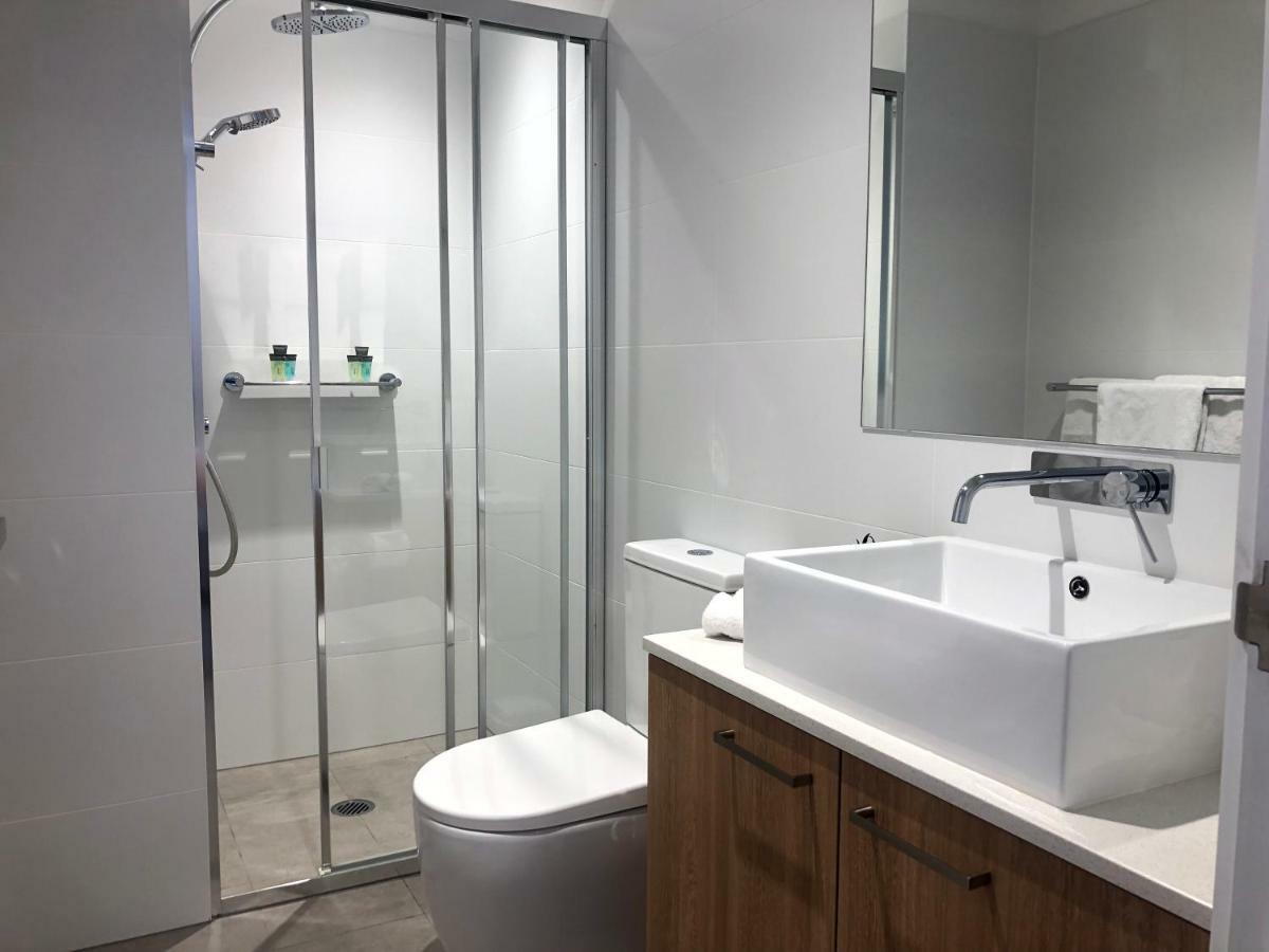 Style Luxury City + Free Car Parking Apartment Adelaide