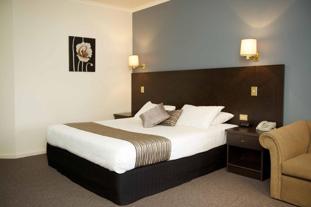 Ibis Styles Manor