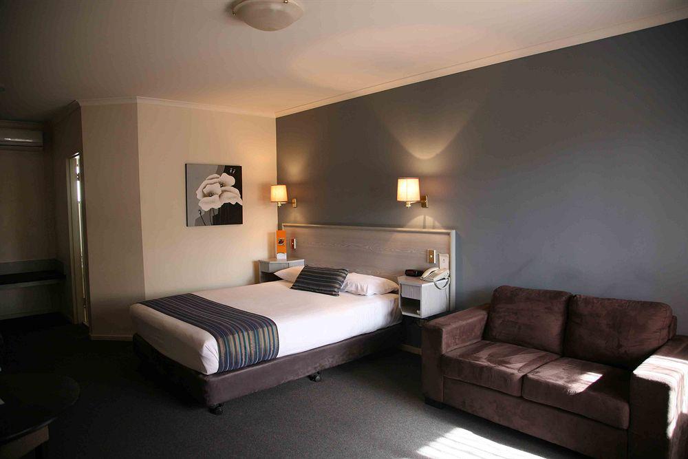 Ibis Styles Manor 4* Adelaide