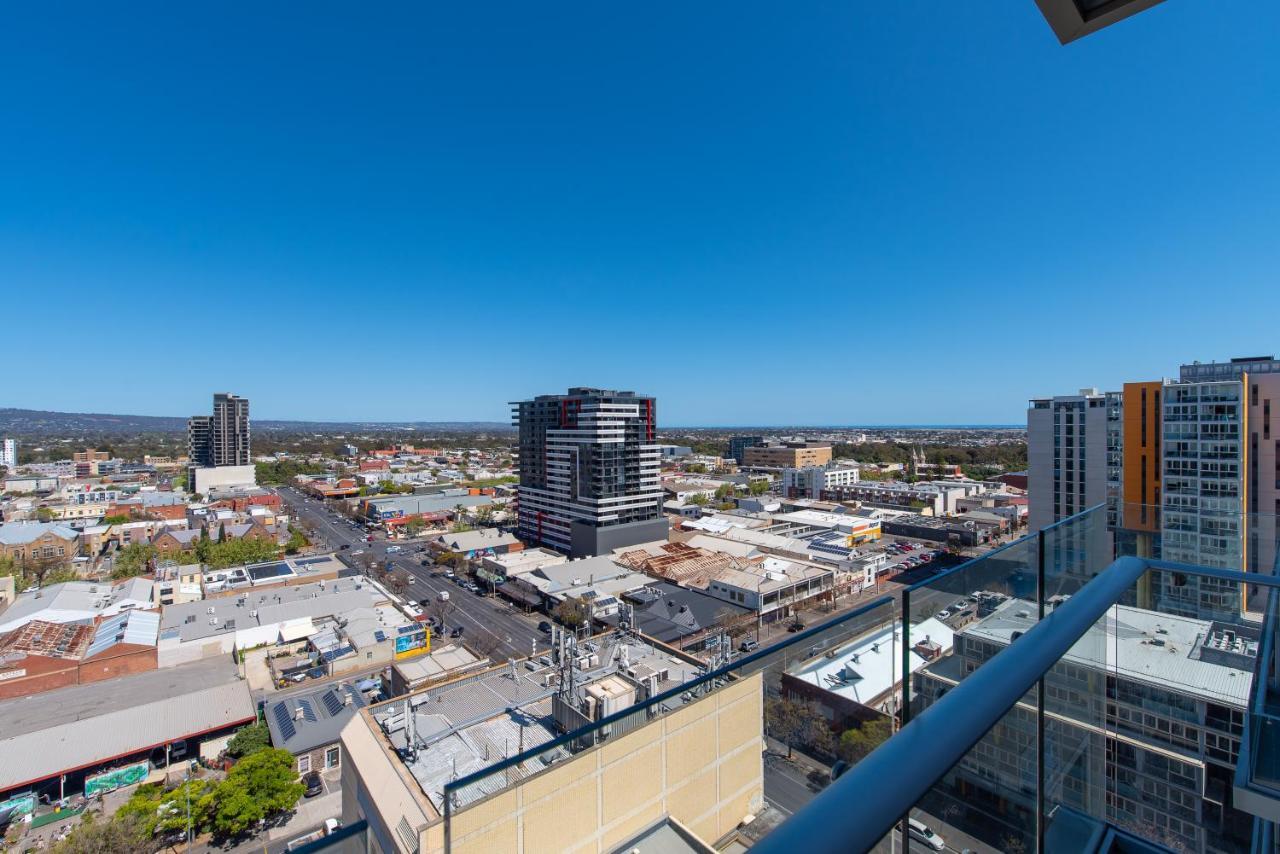 Vision On Morphett Central Aparthotel