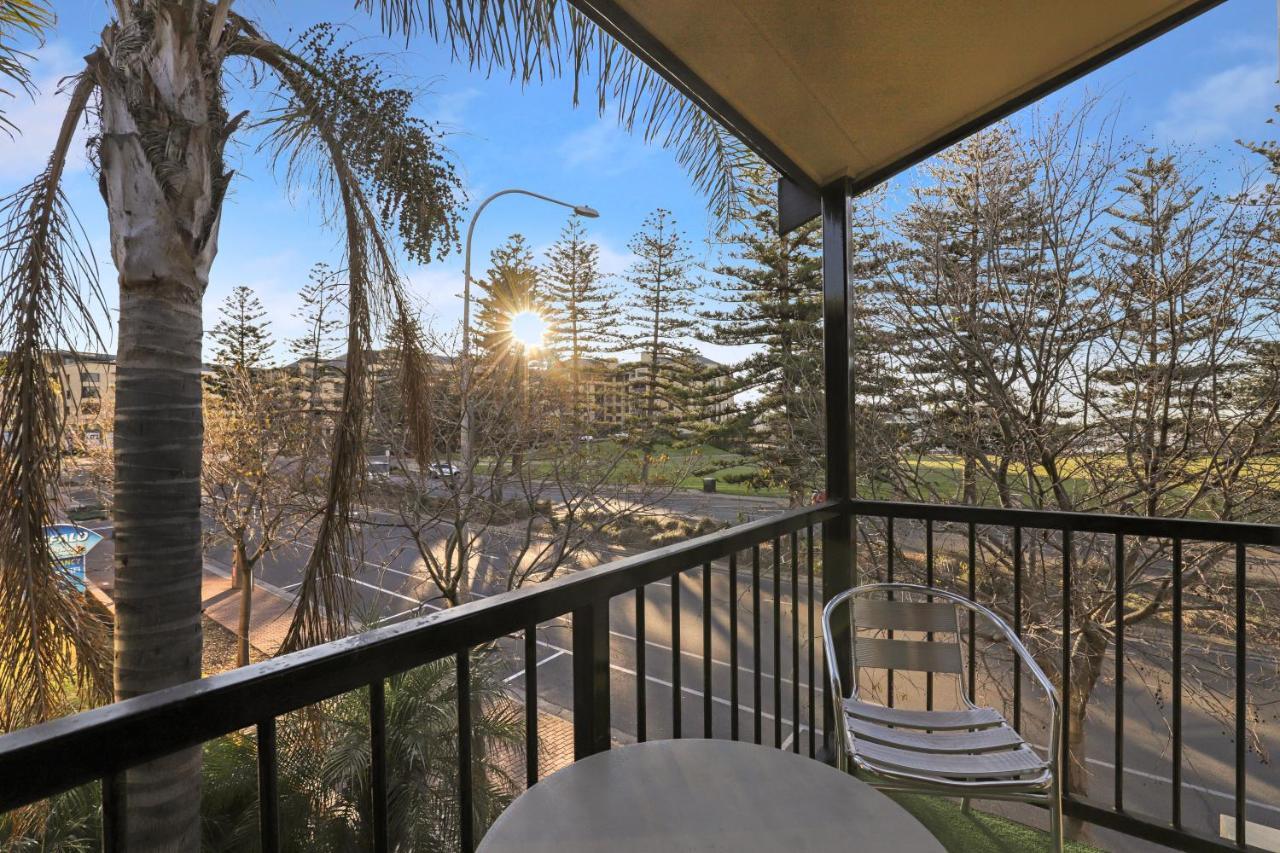 Bayview Glenelg Apartment